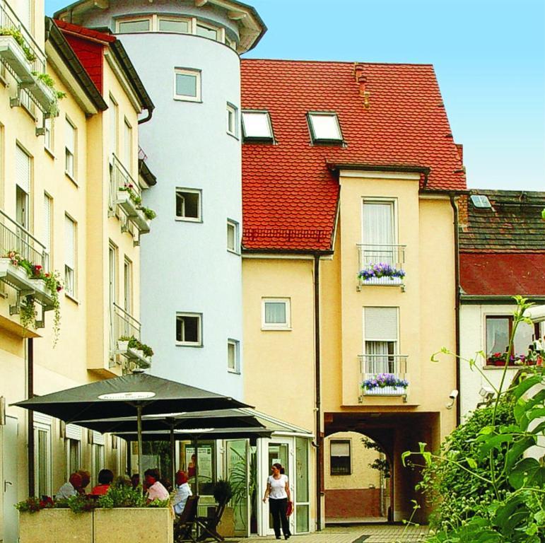 Querfurter Hof Hotel Buitenkant foto